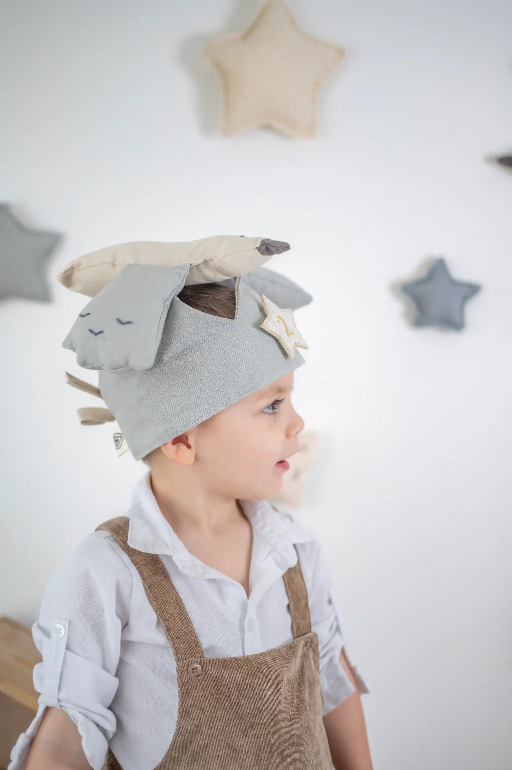 Linen Celebration Crown Light Blue