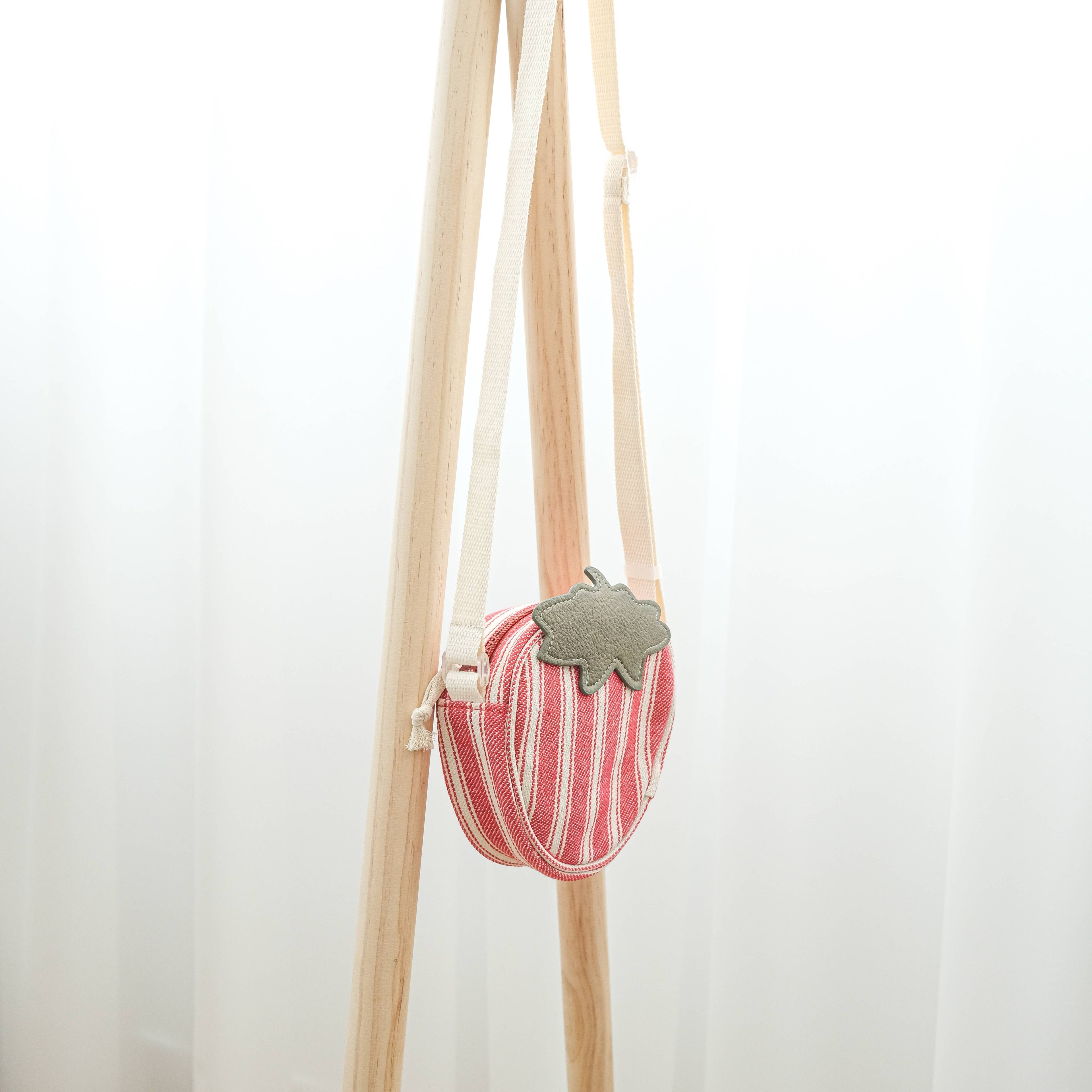 Berry Cute Sling bag