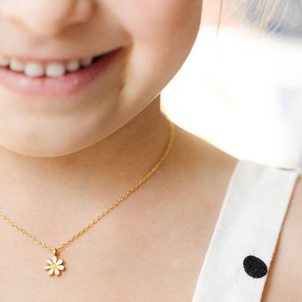 Daisy Pendant Necklace