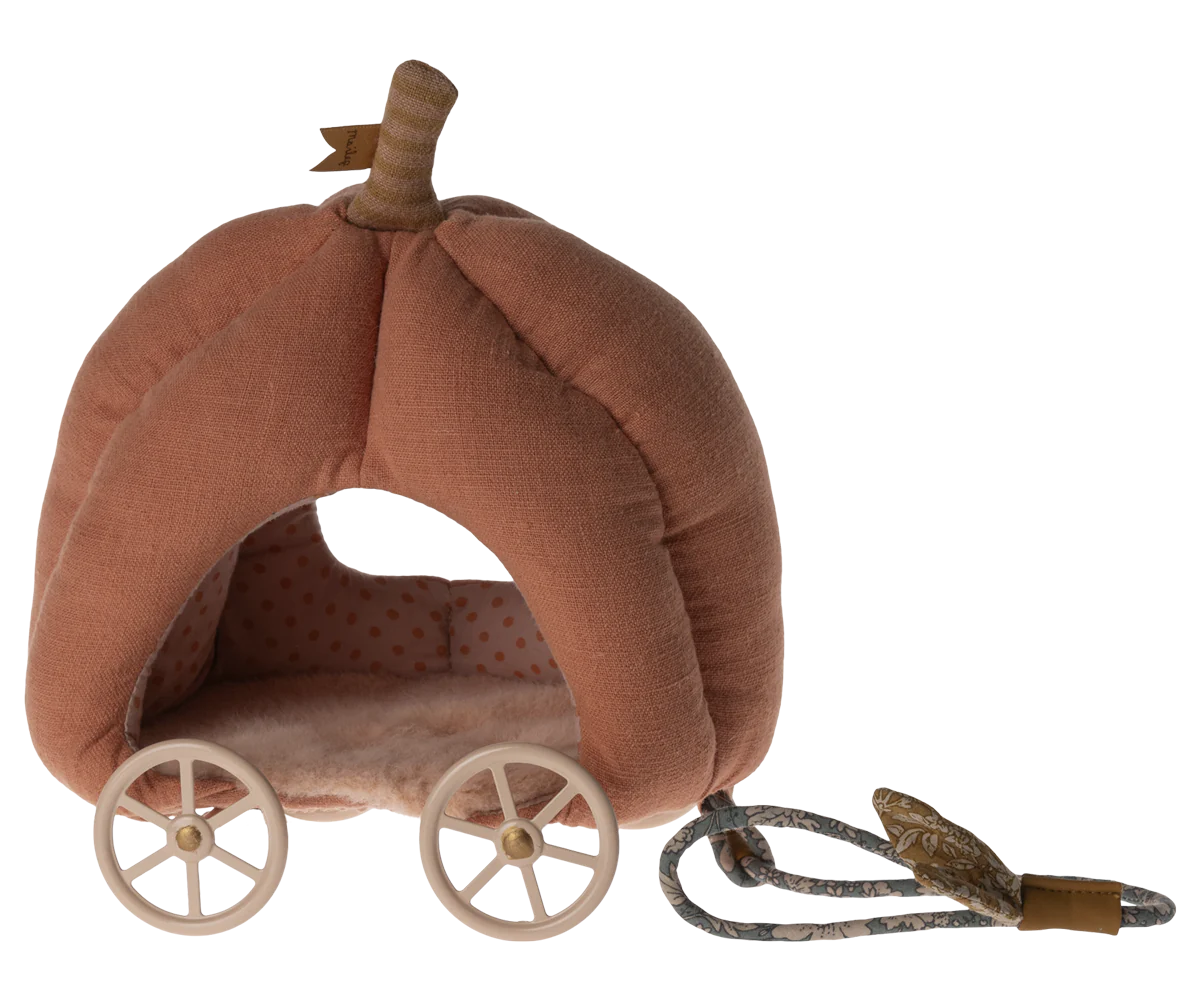Mouse Pumpkin Carriage