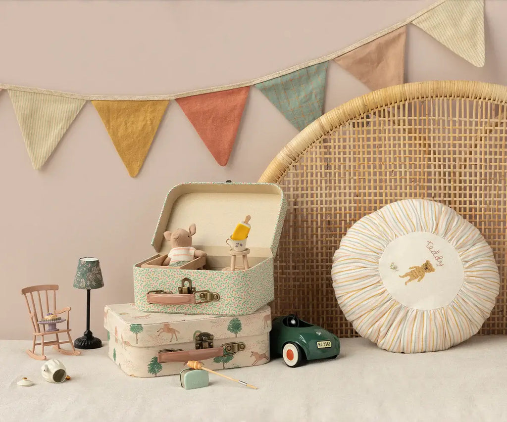 Suitcase Set - Unicorn and Berry Branches
