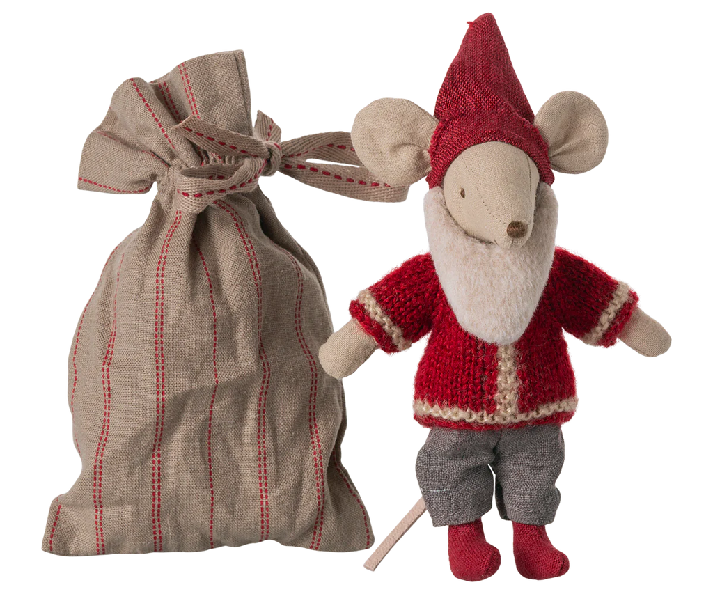 Santa Mouse