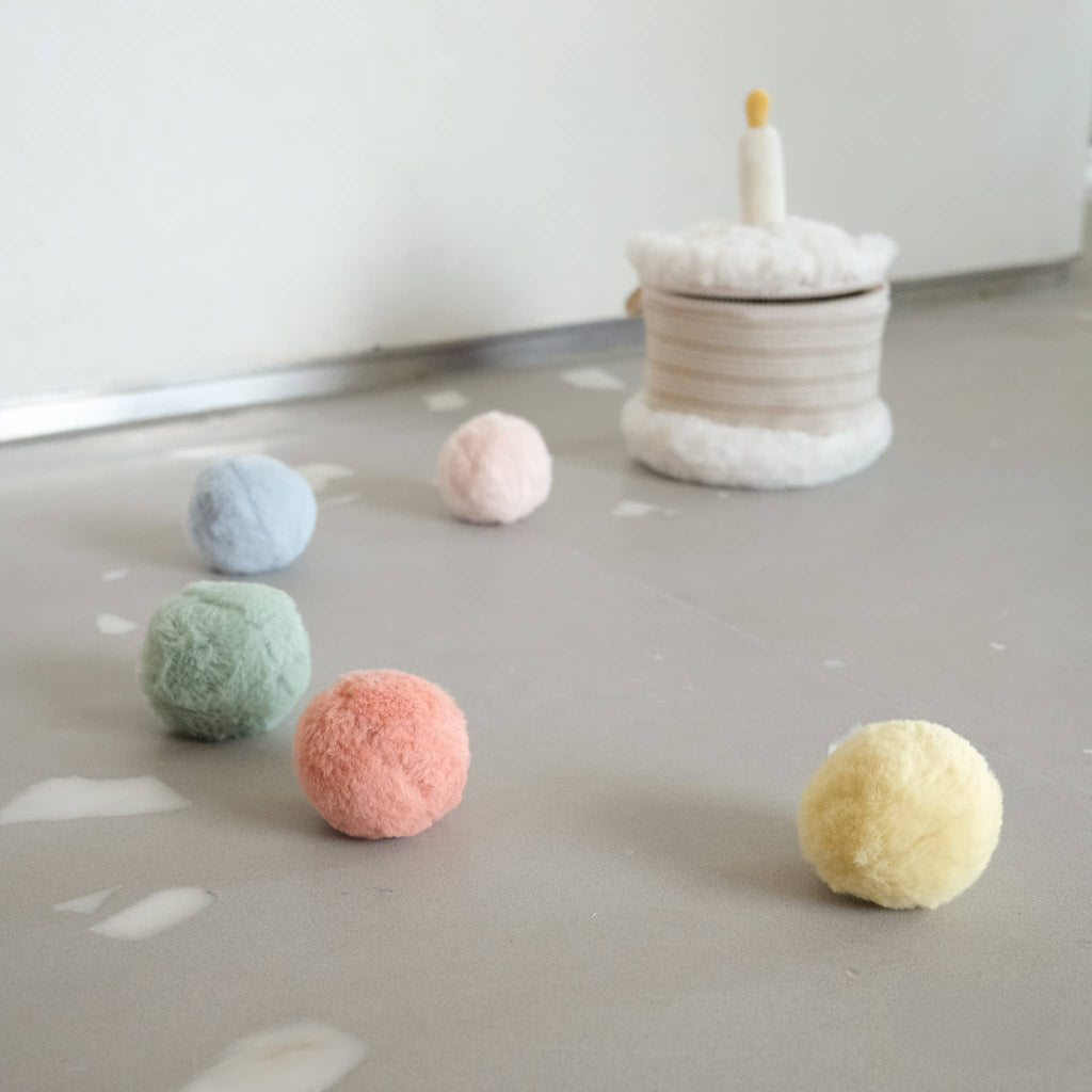 Cake & Toss Celebration Bin Set