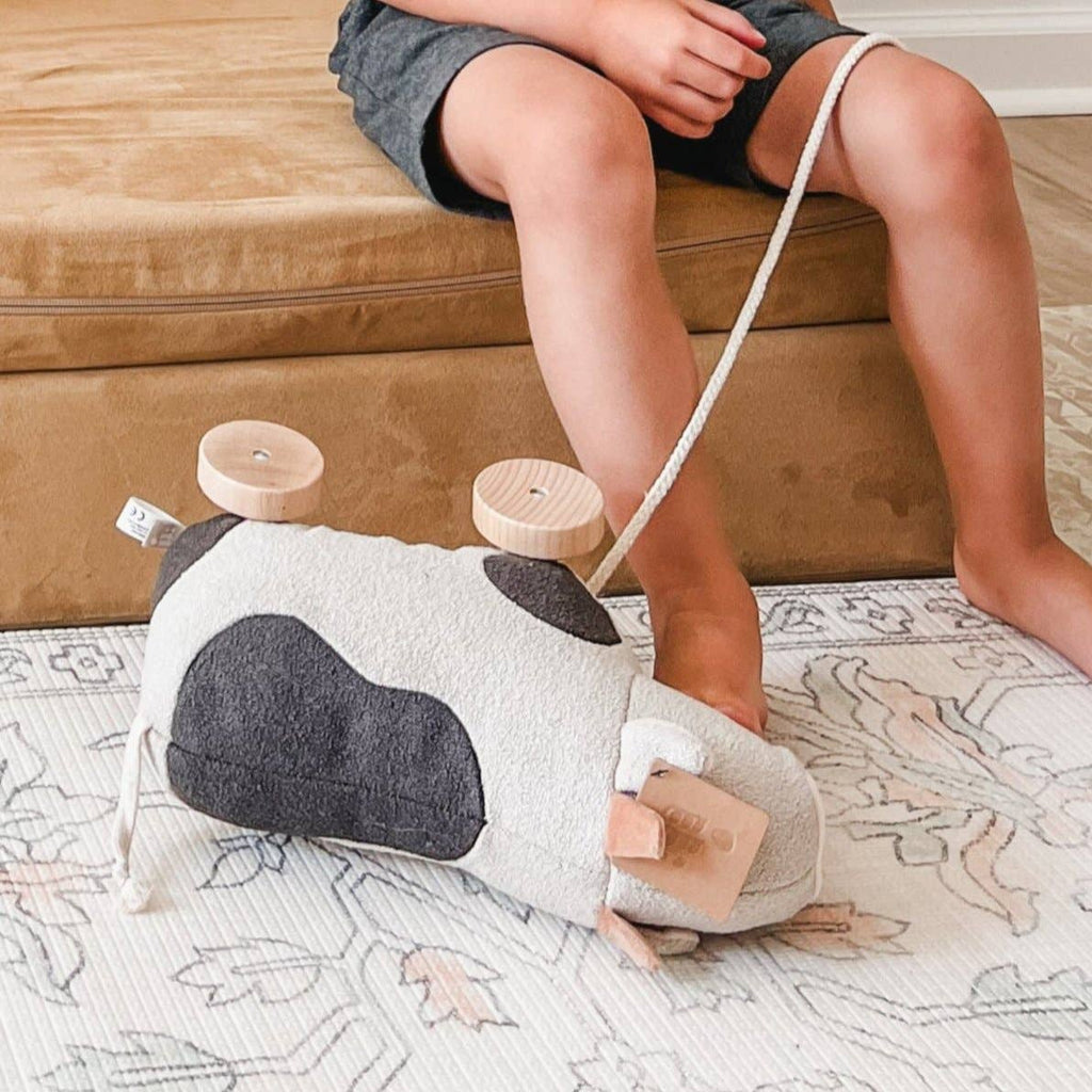 Willow Pull-along Cow