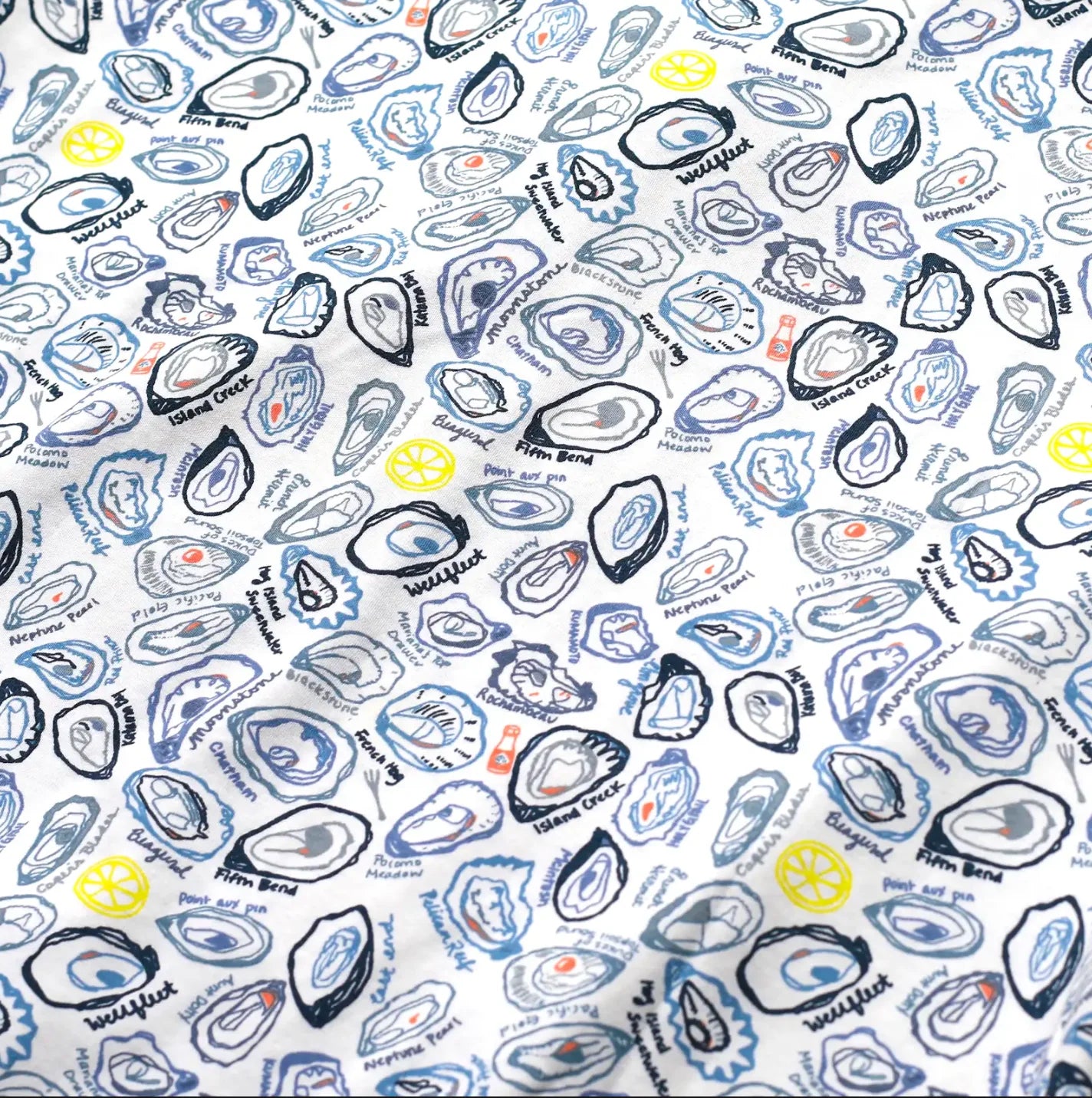 Oysters Large Travel Pouch