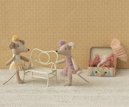 Ballerina mouse, Little sister - Heather