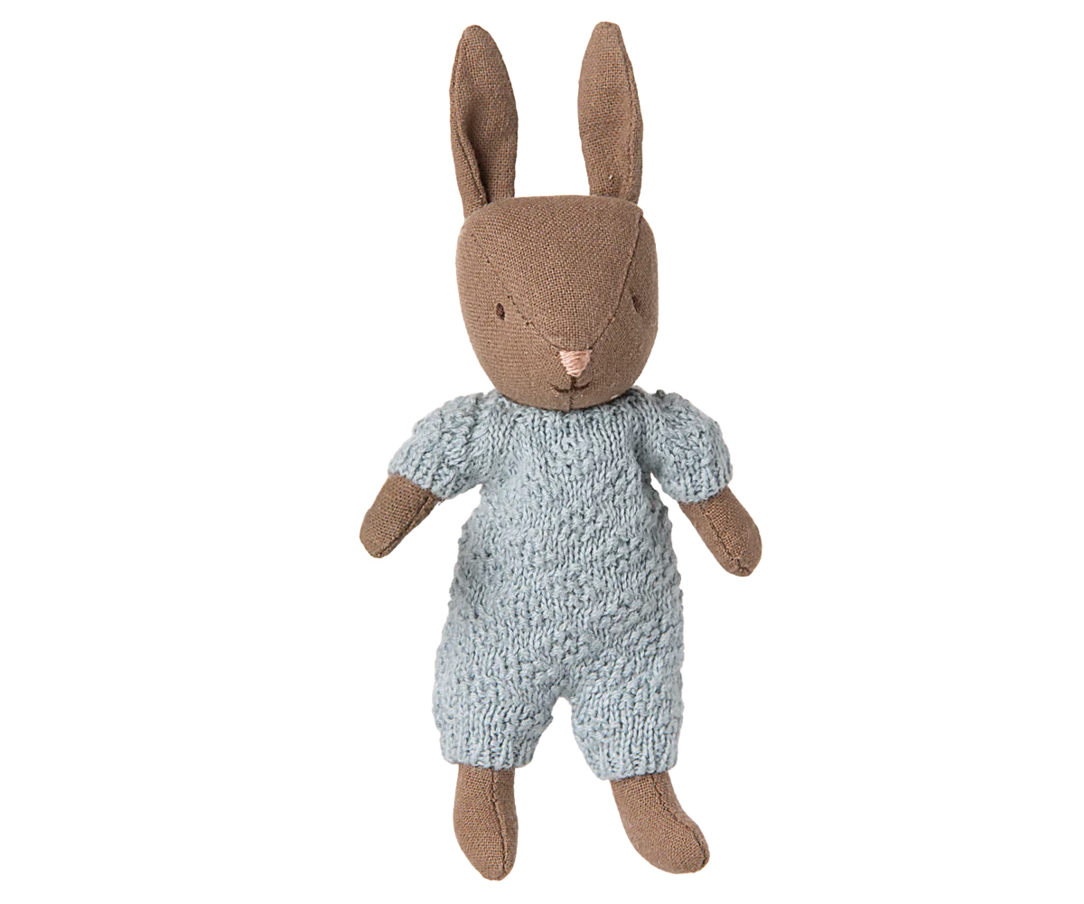 Rabbit, Micro - Brown in Blue Knitted Suit
